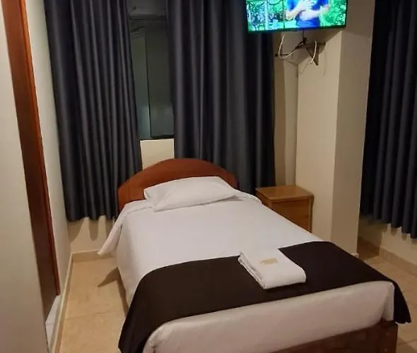 Hotel Kuntur House 2*