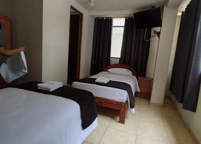 Kuntur House 2*